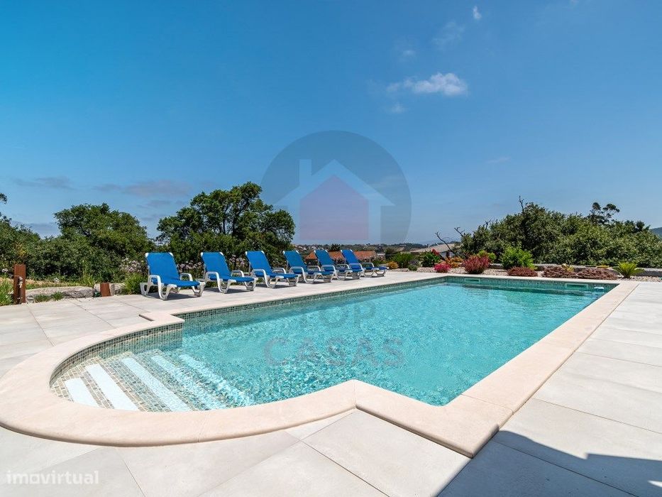 Moradia T3 com Piscina e Terreno em Osseira - Carvalhal Benfeito