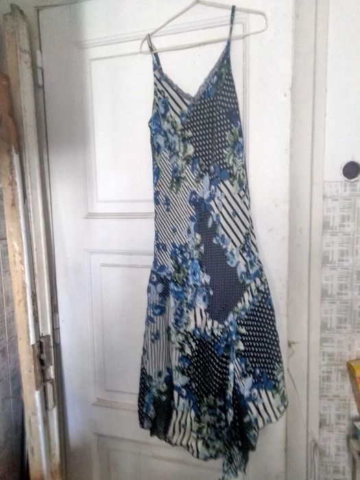 Vestido senhora tons toms bom estado bonito barato preço negociavel !