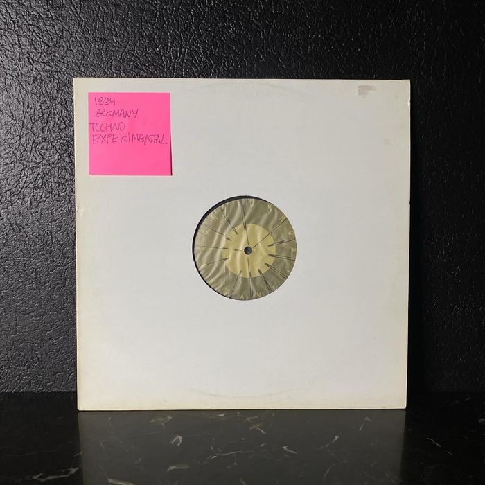 платівки / techno / minimal / abstract