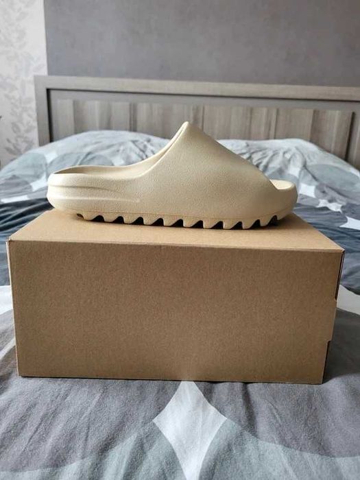 adidas Yeezy Slide Bone biała R.44,5