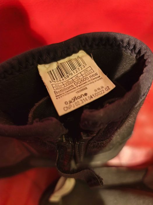 Buty neoprenowe żeglarskie Tribord i rękawiczki np. do morsowania