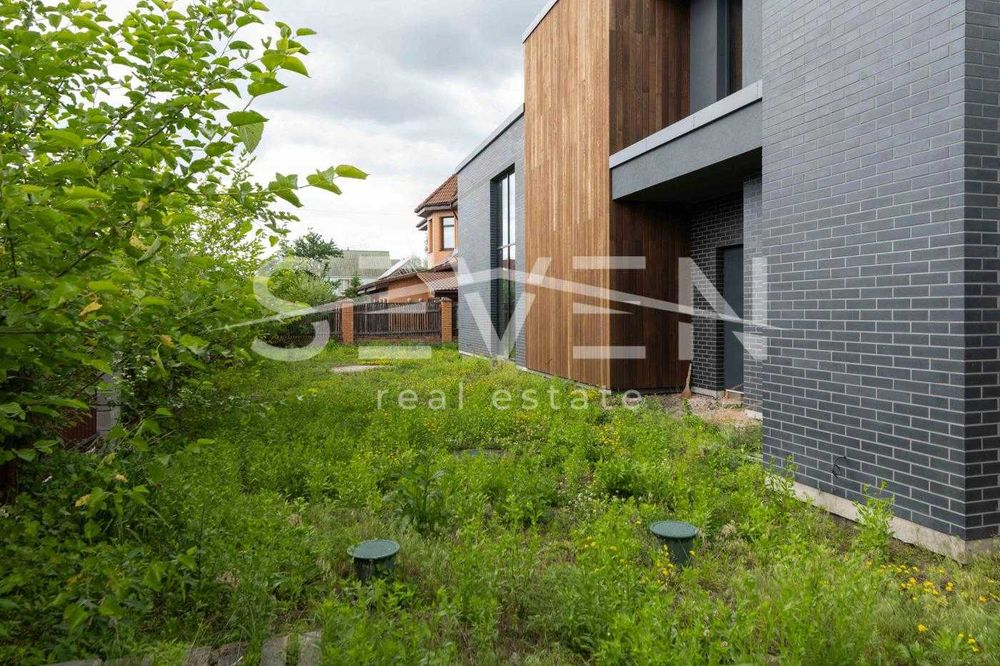 Продаж будинок 256 м2 ділянка 30 соток Конча Заспа Дамба Козин