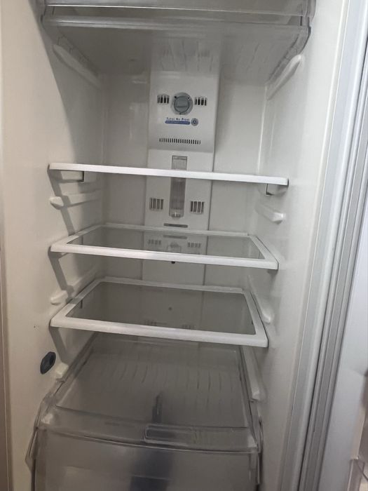 Холодильник Whirpool б505