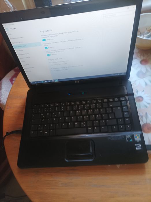 HP 6735 S działa
