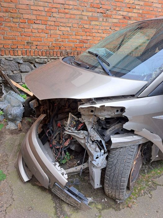 Продаю Renault Scenic 2 після ДТП