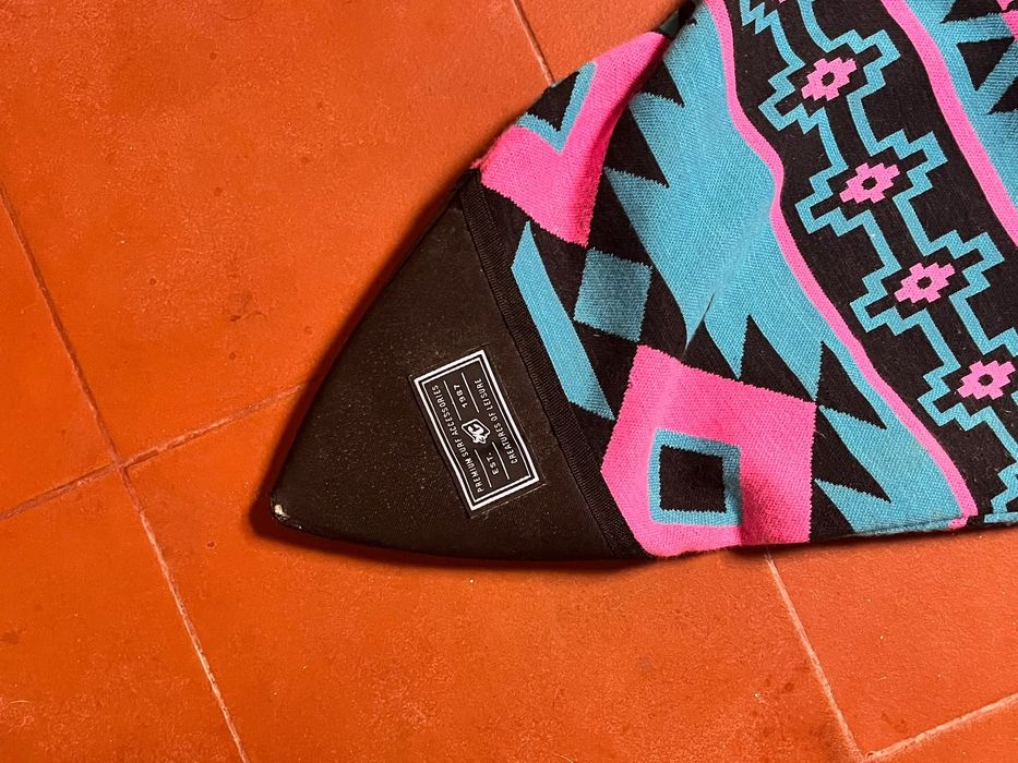 Prancha de Surf 6.2 “Pólen” + Capa BoardSock “Creatures”
