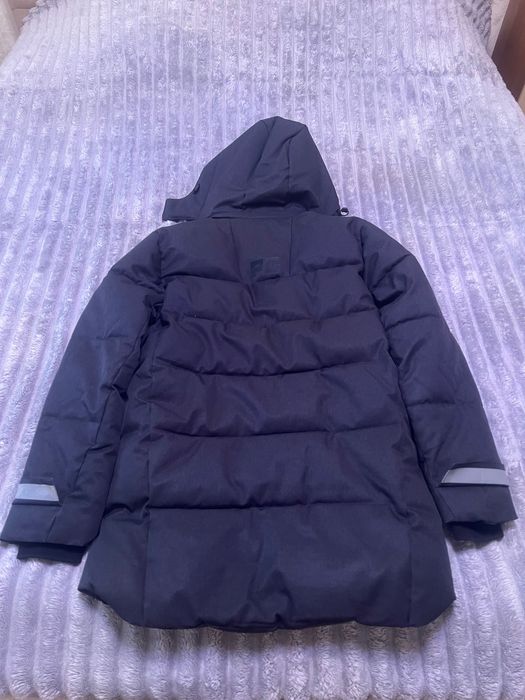 Зимова куртка в хорошому стані