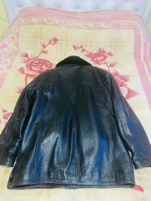 Куртка шкіряна