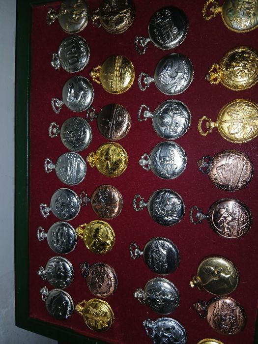 Coleção 30 relogio bolso  240 €