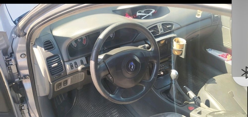 Автомобіль Reno Laguna 2002 року