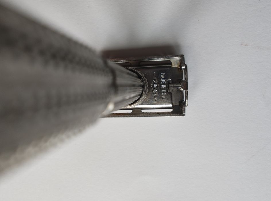 Maszynka Gillette Slim Adjustable 1964 (J4) + Unikalne Etui RAFAMET PRL