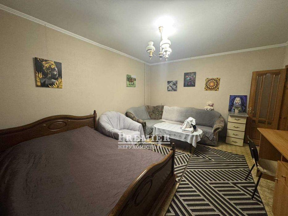 2-кімнатна квартира 55 м² біля площі Незалежності, 3 балкони