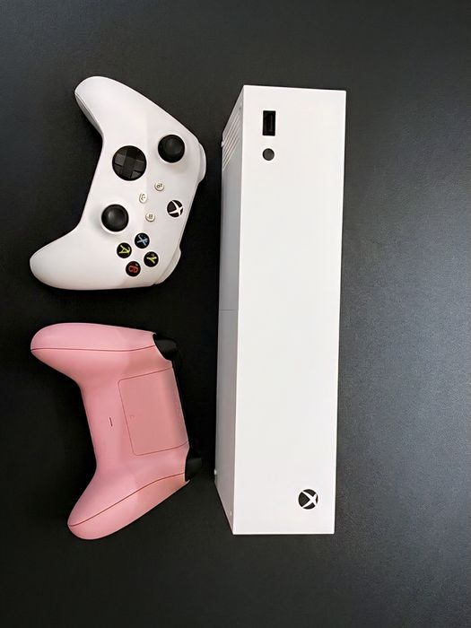 Xbox Series S + 2 геймпада (Pink & White) | Идеальное состояние