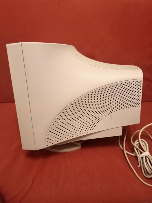 Monitor CRT Samsung SyncMaster 753DFX S warto