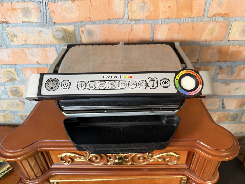 Модель Tefal OptiGrill+ GC712