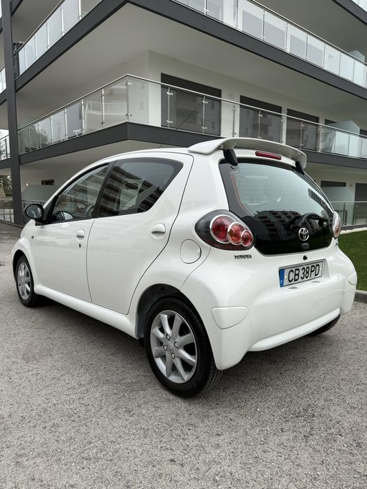 Toyota Aygo * Full Extras * Poucos Km * Multimidia Carplay * Imaculado