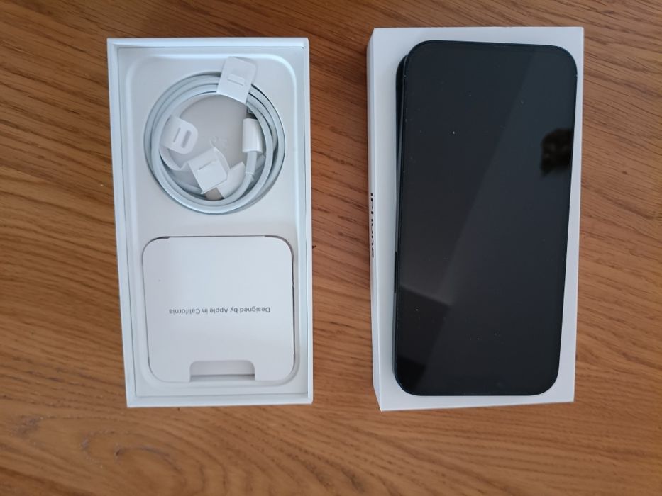 Sprzedam iPhone 13 128