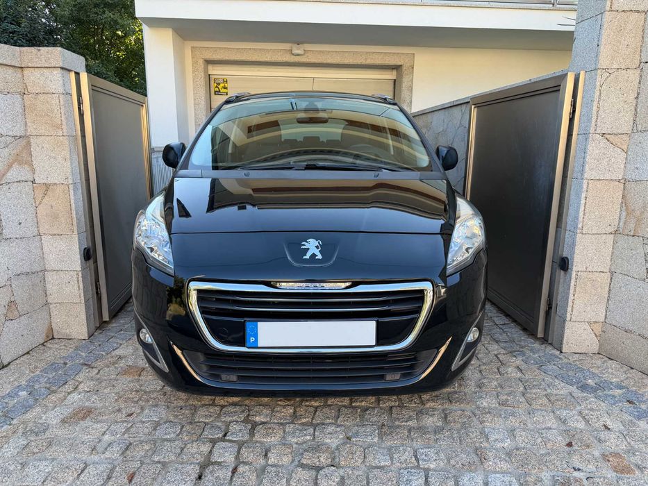Peugeot 5008 1.6 HDI Allure Nacional