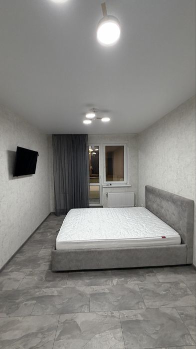 Сдам шикарную двухкомнатную квартиру в Новострое Капитан !!!