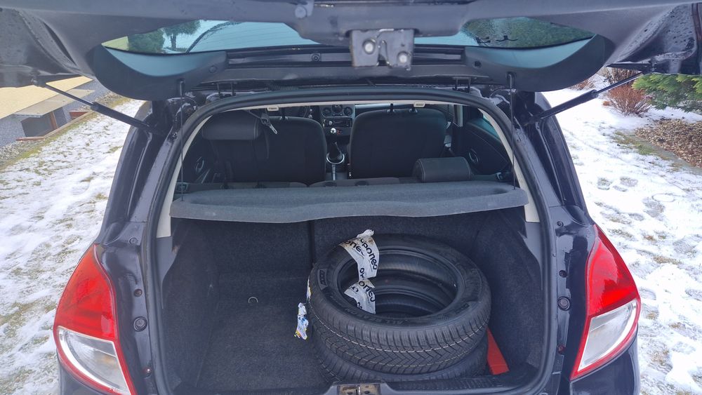 Renault clio 2011 uszkodzony