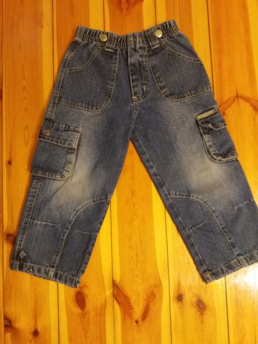 Spodnie jeans dla chłopca rozmiar 98 cm