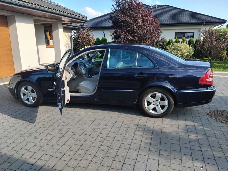 Mercedes-Benz W211  salon Polska 1 ręce w rodzinie