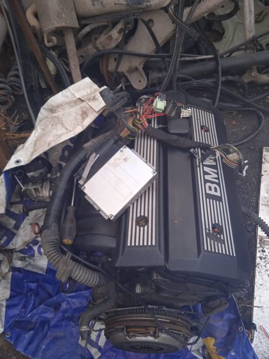 Двигун бмв е46,з навісним,в зборі