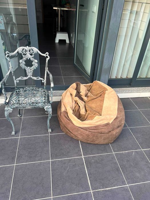 Puff XL muito confortável e espaçoso, perfeito para relaxar!