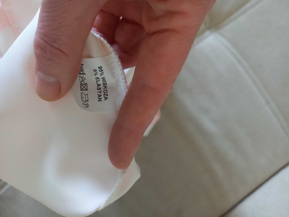 Sprzedam śliczną sukienkę