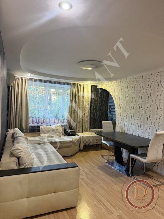 Продаж 3-х кім квартири Олександрівський район