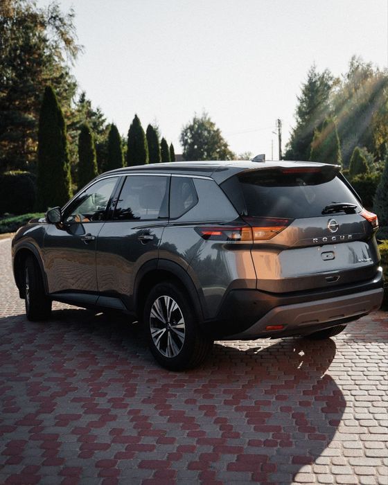 Продам автомобіль Nissan Rogue T333