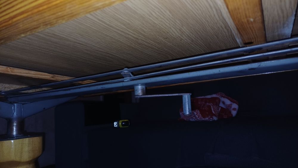 Stół drewniany rozkładany