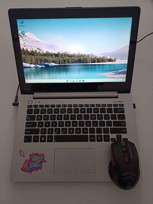 Laptopy Asus S301L - USZKODZONY Touchpad/Bateria - Ekran Dotykowy - Do Naprawy/Na Części