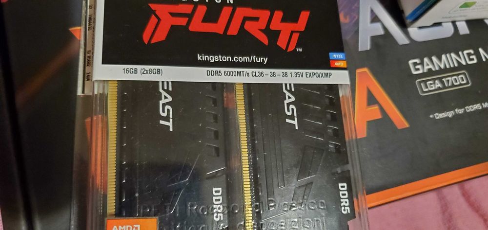 Gigabyte Z690 Aorus Ultra Wi-Fi 6E DDR5 PCIe 5.0+Kingston DDR5-6000 16
