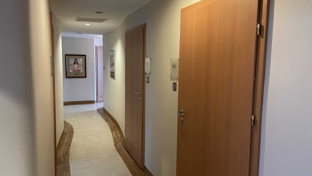Lokal w centrum na gabinet kosmetyczny, masaż, biuro z łazienką wc prysznic.
