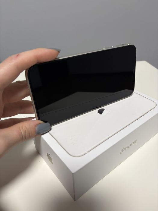 Iphone 11 білий 64 ГБ 2020 року