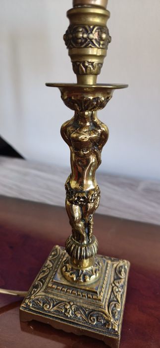 Conjunto de 2 candeeiros dourado com abatjour