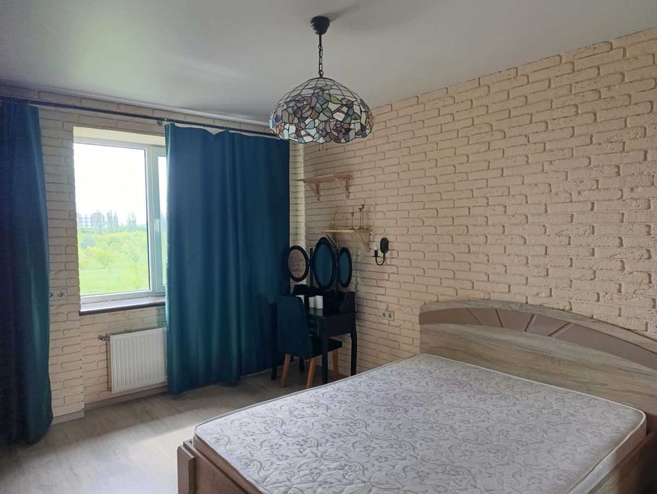 Оренда квартири дві кімнати 55 м2 Білогородка . Новий будинок .