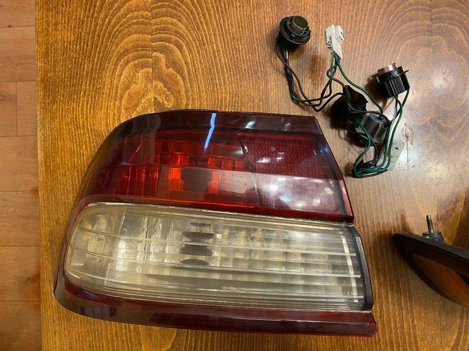 задние фары ( фонари) Nissan maxima a32