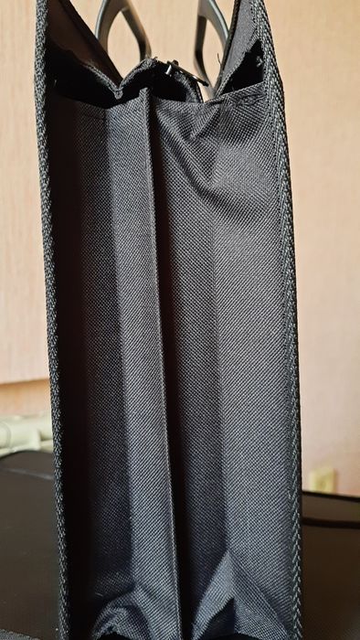 Портфель для документов. В наличии 2 шт..