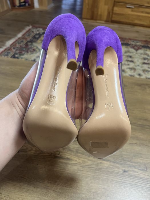 Жіночі туфлі човники Gianvito Rossi