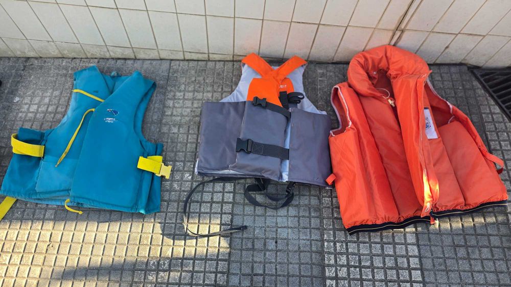 Bóia rebocável de tração Jobe para 3 pessoas e respetivos coletes