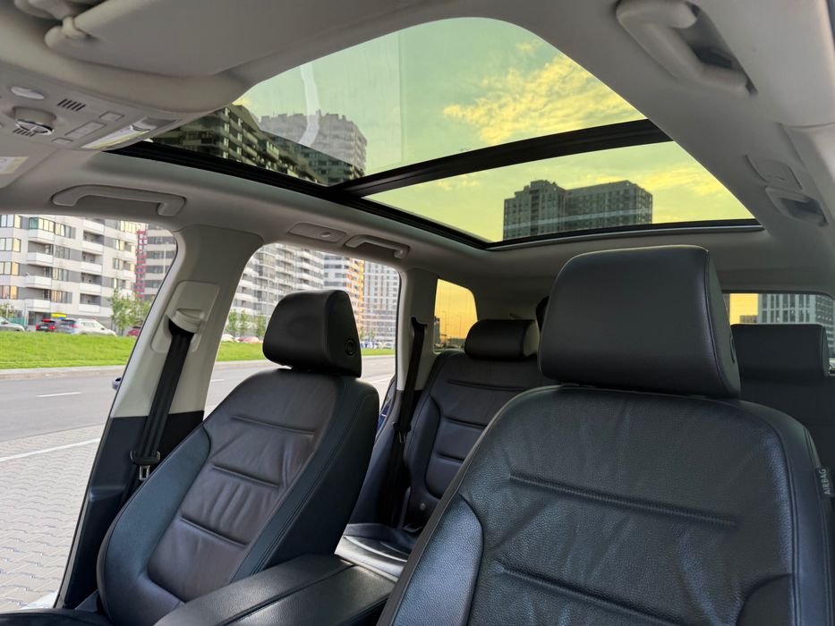 Volkswagen Touareg 3.0TDI 2015 ПНЕВМО БЕЗ ПІДКРАСІВ!