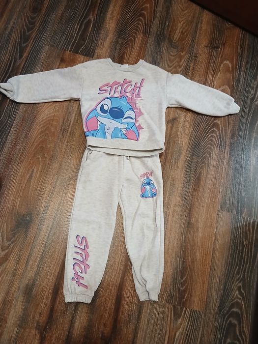 Продам фірмовий дитячий костюм стіч