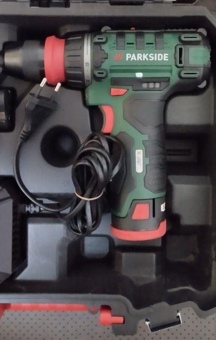 Aparafusadora Parkside 12v caixa ferramentas e baterias