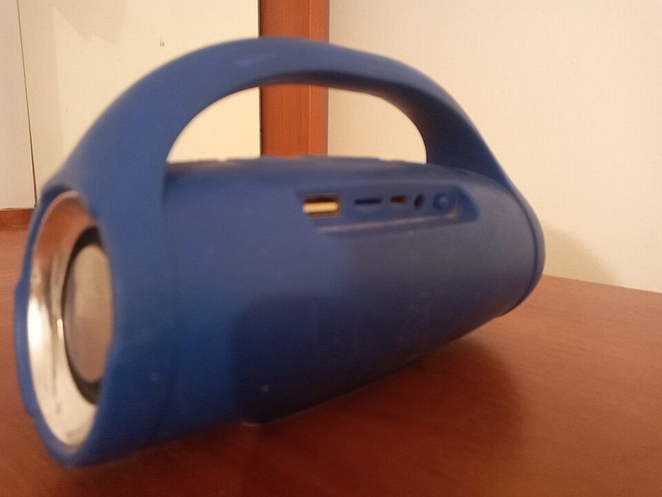 Продам колонка JBL mini