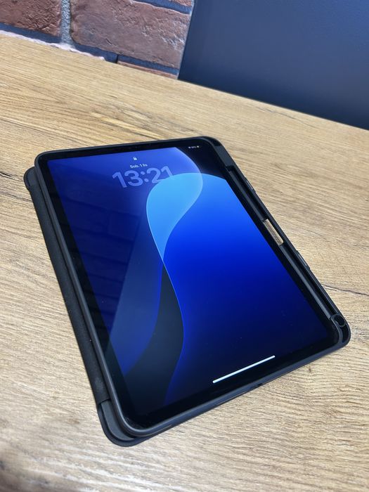 Apple M1 IPad Pro 3 CELLULAR 11 cali 128GB + klawiatura + etui