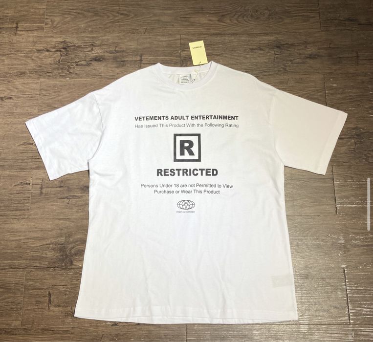 Футболка Vetements "Restricted" viperr