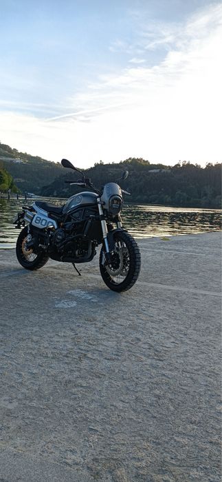 Benelli leoncino 800 traill