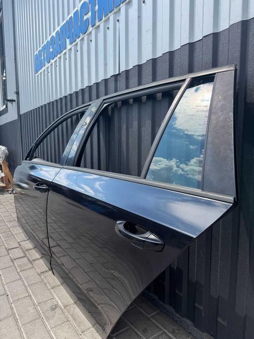 Дверка Октавія а7 двері універсал Skoda Octavia A7 LF9R/LF5A/LF8Z дверка шкода
